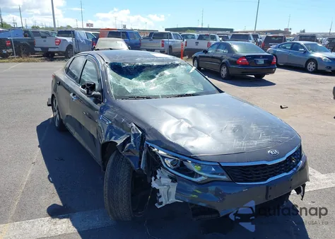 2019 Kia Optima S z USA, uszkodzony, nr VIN 5XXGT4L34KG308034